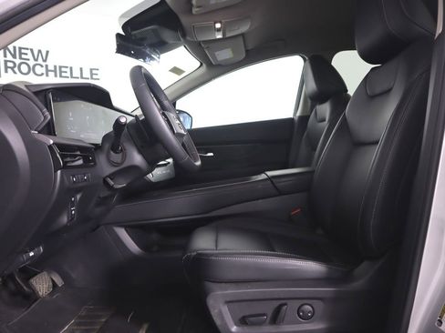 Used 2025 Nissan Murano SV image 8