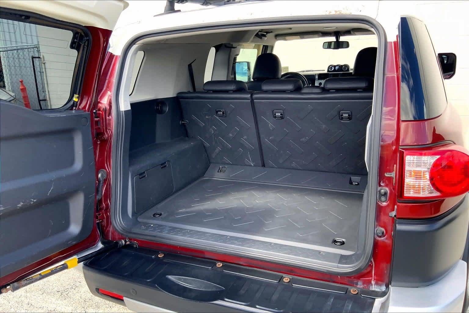 Used 2010 Toyota FJ Cruiser 4WD w/ Upgrade Pkg 2 image 18