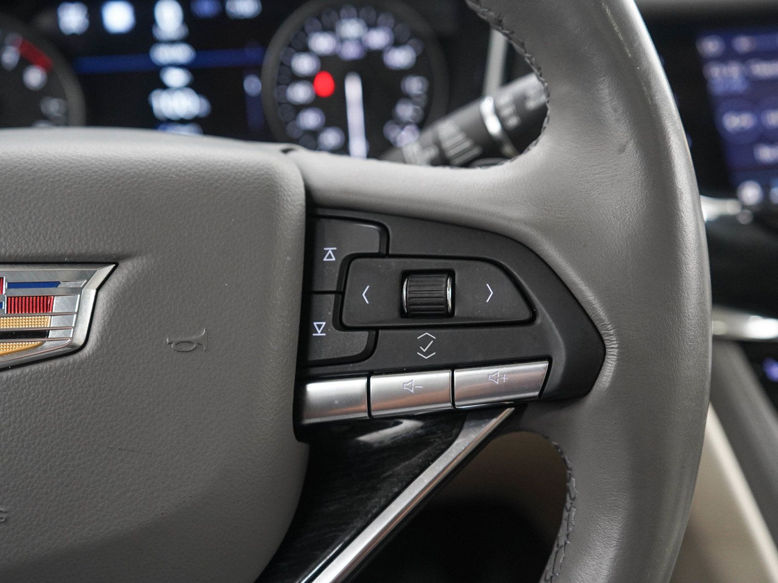 Used 2020 Cadillac XT6 Premium Luxury AWD/4WD image 26