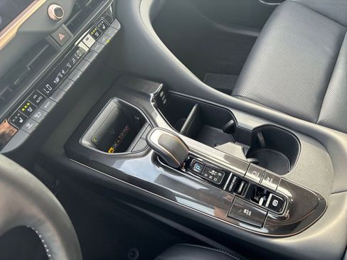 Used 2025 Toyota Crown XLE image 40