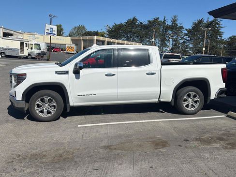 Used 2025 GMC Sierra 1500 SLT RWD image 2