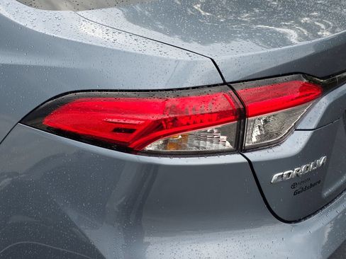 Used 2026 Toyota Corolla LE FWD image 32
