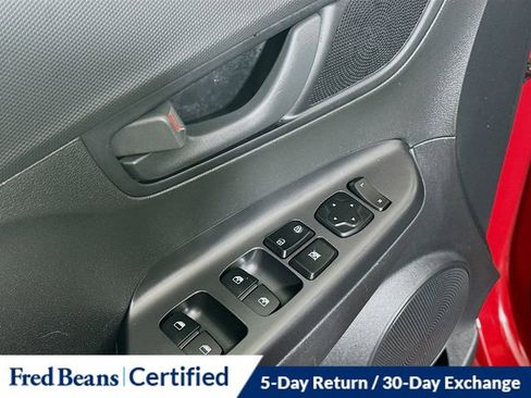 Used 2018 Hyundai Kona SEL w/ SEL Tech Package 02 image 19