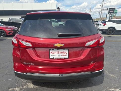 Used 2020 Chevrolet Equinox LT w/ Driver Convenience Package image 5