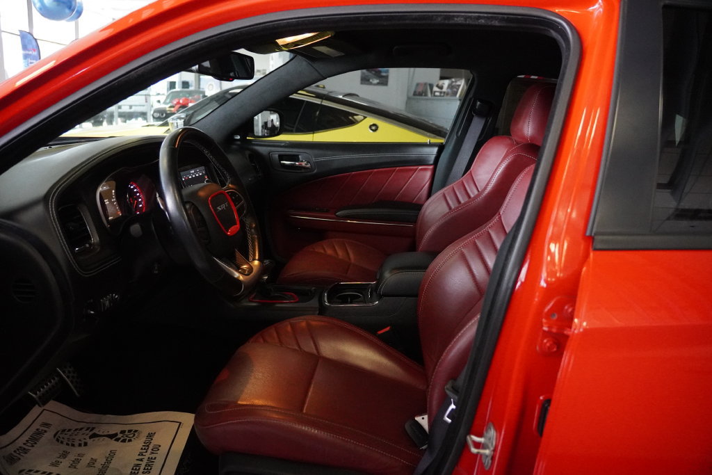 Used 2022 Dodge Charger SRT Hellcat w/ Carbon/Suede Interior Package RWD image 18