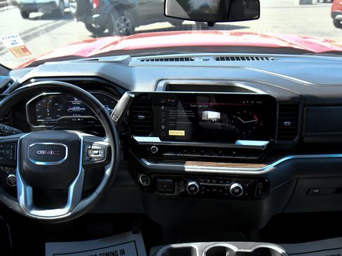 Used 2025 GMC Sierra 1500 Elevation AWD/4WD image 39