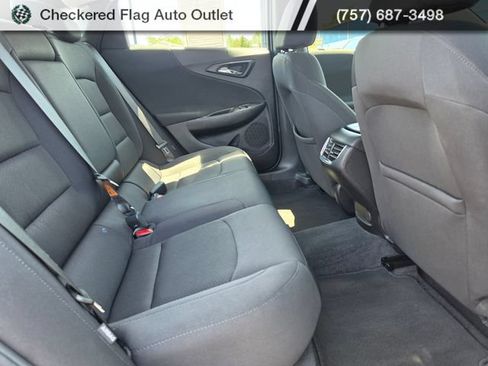 Used 2022 Chevrolet Malibu LT FWD image 27