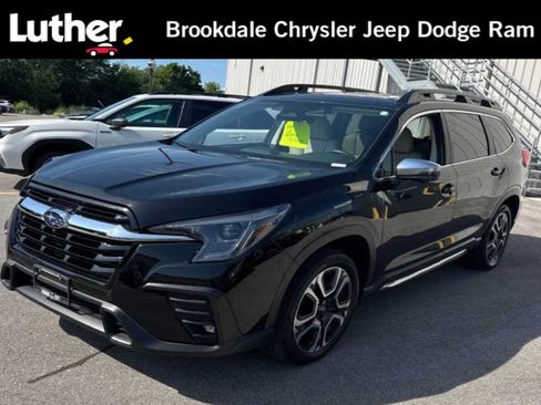 Used 2023 Subaru Ascent Limited w/ Technology Package AWD/4WD image 1