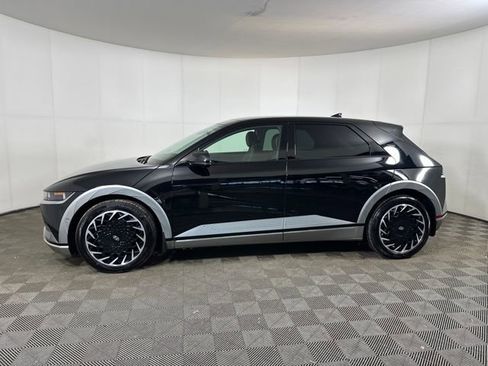 Used 2024 Hyundai Ioniq 5 Limited image 6