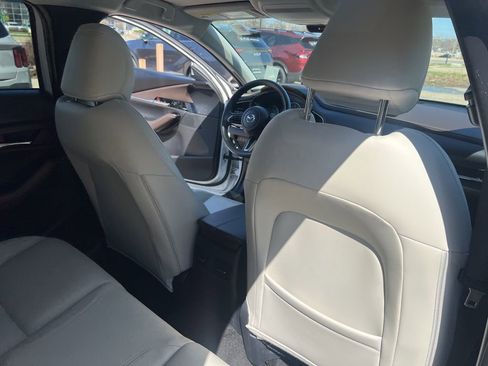 Used 2024 MAZDA CX-30 AWD 2.5 S w/ Premium Package image 17