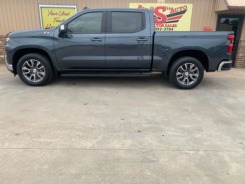 Used 2019 Chevrolet Silverado 1500 LT w/ Texas Edition image 5
