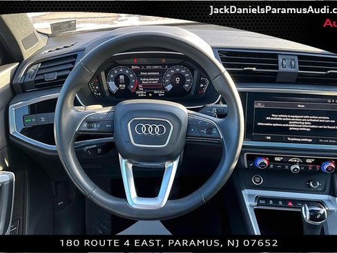 Used 2023 Audi Q3 2.0T Premium w/ Convenience Package image 5