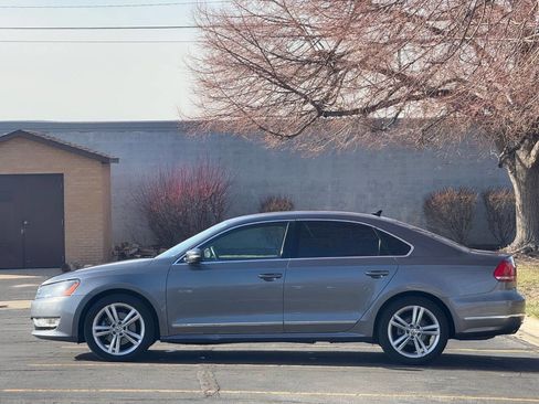 Used 2014 Volkswagen Passat 1.8T SEL Premium image 8