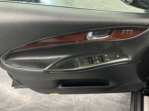 Used 2017 INFINITI QX50 AWD w/ Premium Plus Package image 9