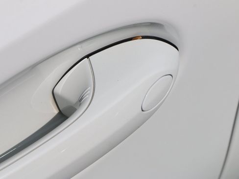Used 2024 BMW 330i Sedan w/ Premium Package RWD image 16