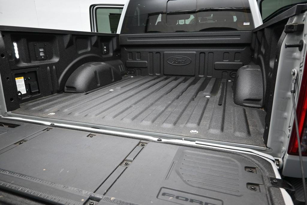 Used 2024 Ford F150 Raptor AWD/4WD image 9