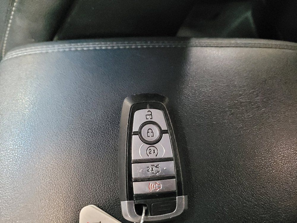 Used 2019 Ford Edge SEL w/ Equipment Group 201A FWD image 32