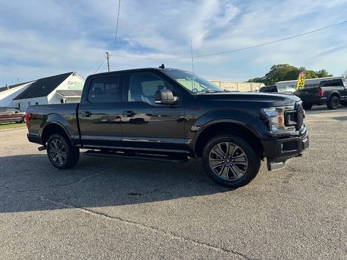 Used 2018 Ford F150 XLT w/ Equipment Group 302A Luxury AWD/4WD image 11