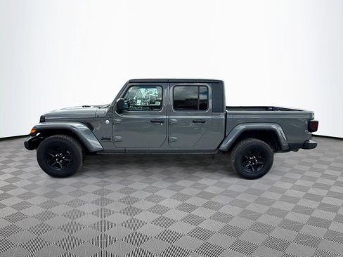 Used 2021 Jeep Gladiator Sport image 8