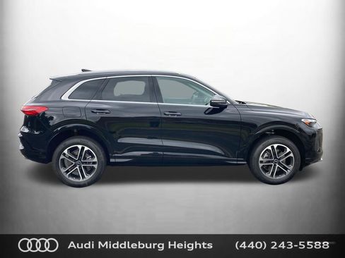 Used 2025 Audi Q5 Premium Plus w/ Premium Plus image 5