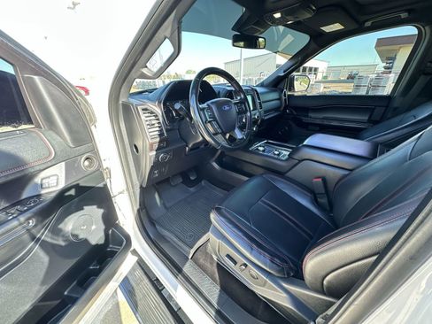 Used 2019 Ford Expedition Max Limited w/ Equipment Group 303A AWD/4WD image 10