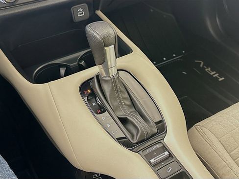 Used 2023 Honda HR-V LX image 19