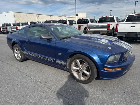 Used 2006 Ford Mustang GT RWD image 1