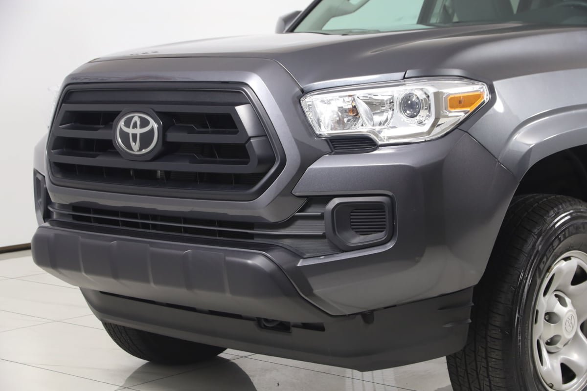 Used 2023 Toyota Tacoma SR AWD/4WD image 44