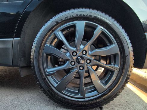 Used 2022 Chevrolet Equinox RS w/ RS Leather Package image 14