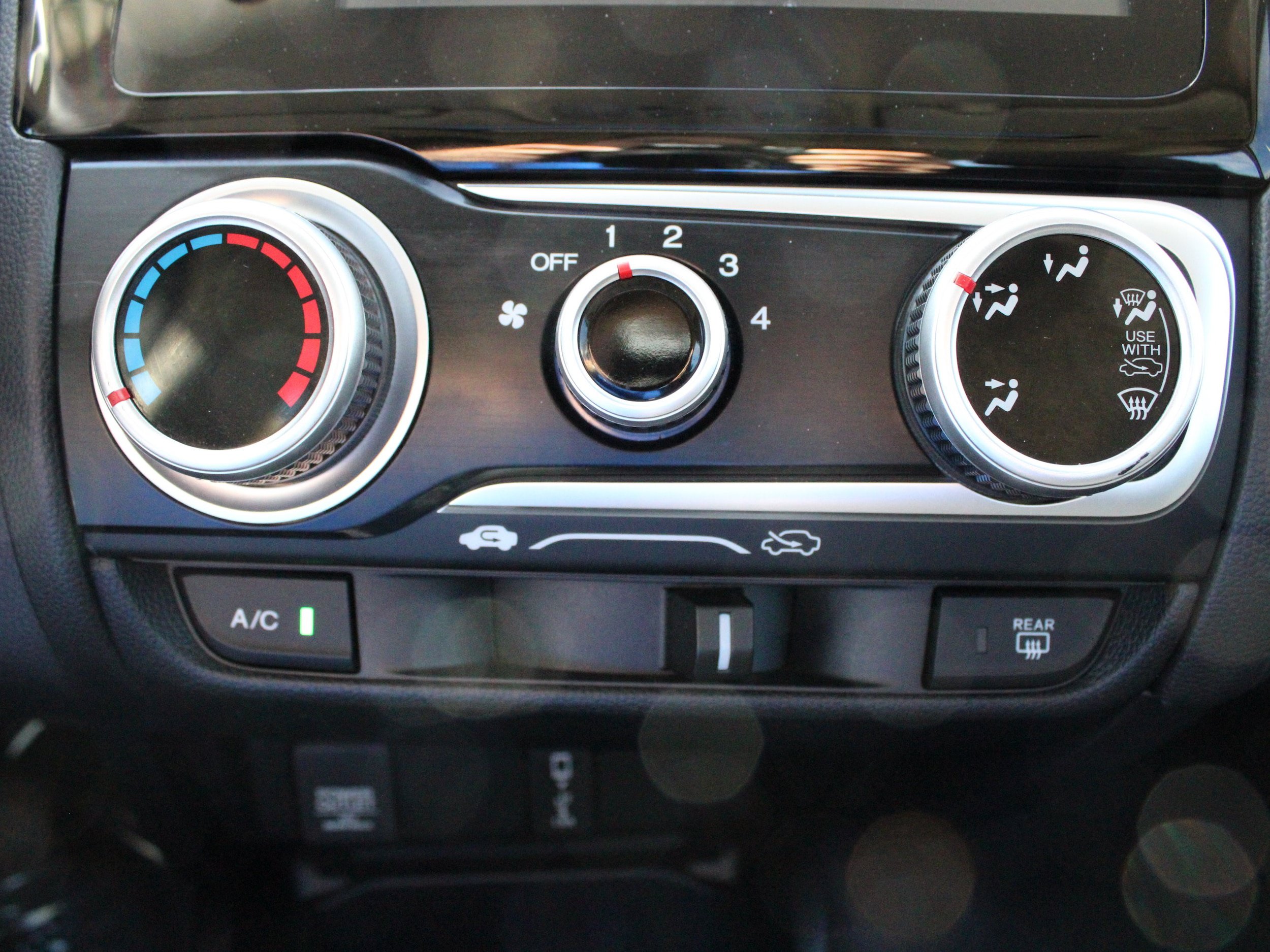 Used 2020 Honda Fit EX image 23