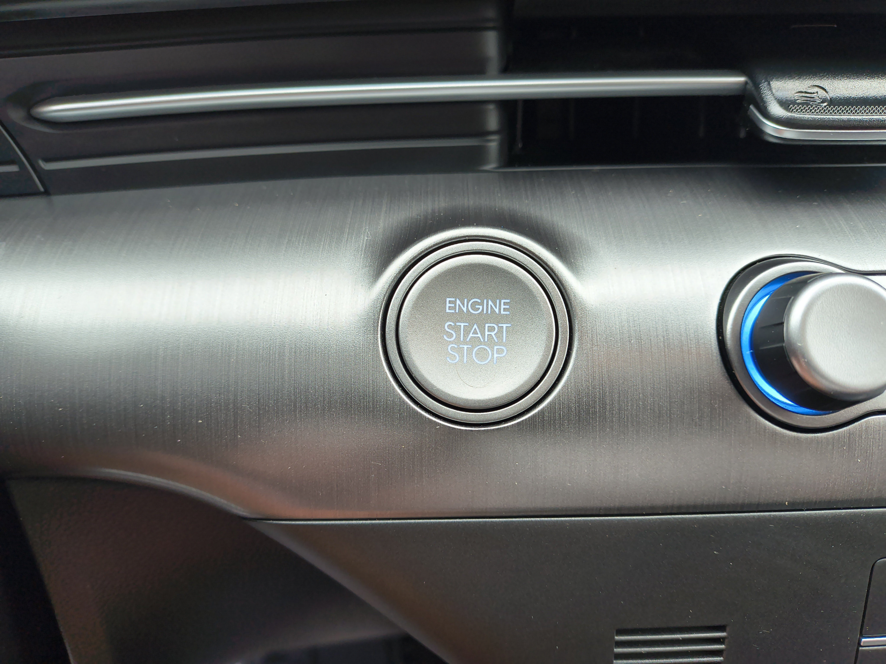 Certified 2024 Hyundai Kona SEL FWD image 31