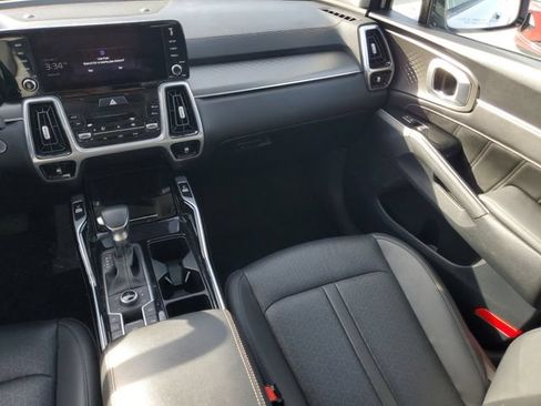 Certified 2023 Kia Sorento SX AWD/4WD image 17