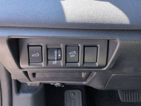 Used 2022 Subaru Outback Premium AWD/4WD image 18