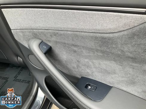 Used 2026 Tesla Model Y AWD image 65