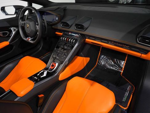 Used 2018 Lamborghini Huracan LP 580-2 image 15