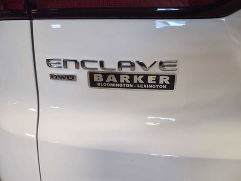 Used 2025 Buick Enclave Preferred image 32
