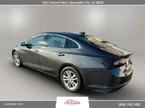 Used 2016 Chevrolet Malibu LT w/ Driver Confidence Package image 7