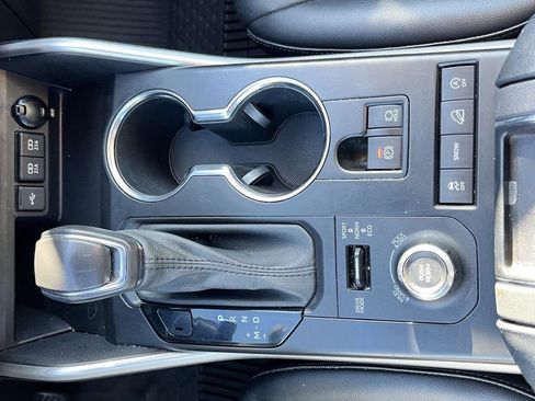 Used 2021 Toyota Highlander XSE image 31