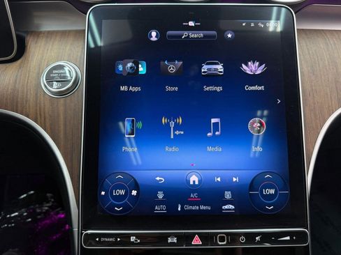 Certified 2024 Mercedes-Benz C 300 Sedan image 29