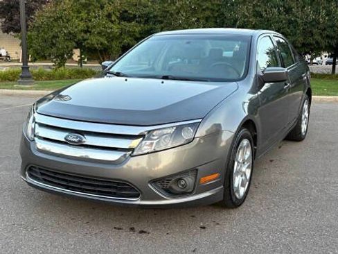 Used 2010 Ford Fusion SE image 4