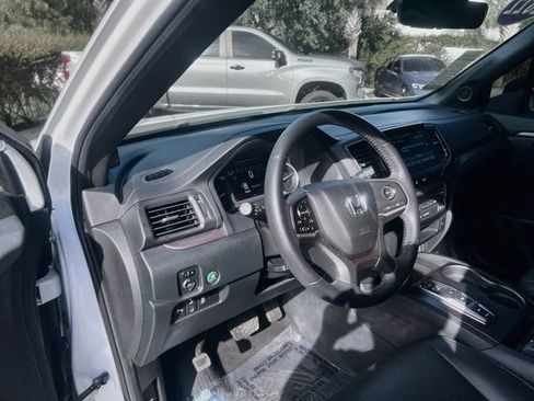 Used 2022 Honda Passport EX-L image 11