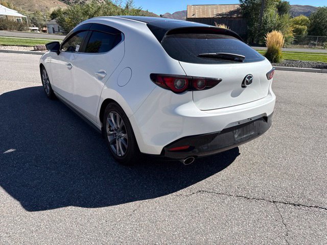Used 2022 MAZDA MAZDA3 s FWD image 5