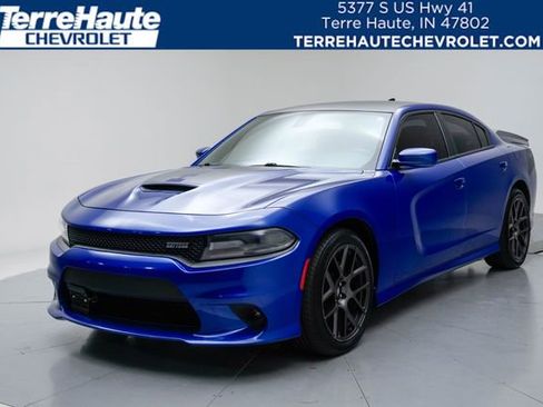 Used 2018 Dodge Charger R/T RWD image 1