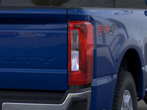 New 2026 Ford F350 XLT w/ FX4 Off-Road Package image 21