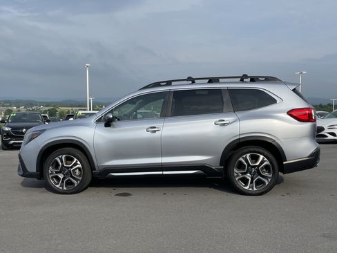 Certified 2023 Subaru Ascent Limited w/ Technology Package AWD/4WD image 7