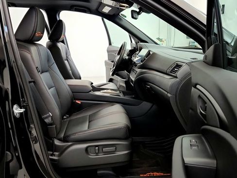 Used 2025 Honda Ridgeline TrailSport+ image 17