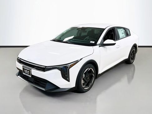 New 2026 Kia K4 EX image 3
