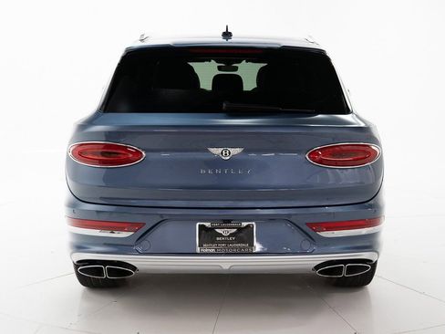 Used 2025 Bentley Bentayga Mulliner image 4