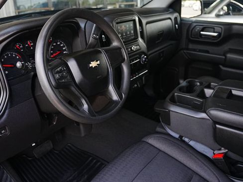 Used 2023 Chevrolet Silverado 1500 Custom AWD/4WD image 8