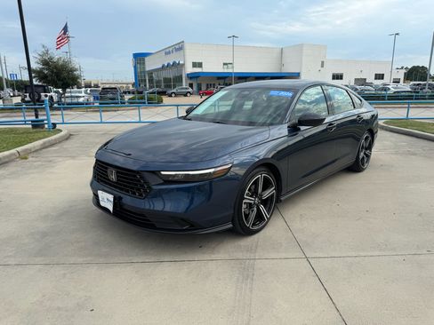 Certified 2026 Honda Accord SE image 4